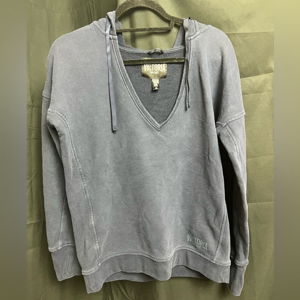 Victoria’s Secret sport - size small - Y2K cropped sweatshirt navy - thumb holes